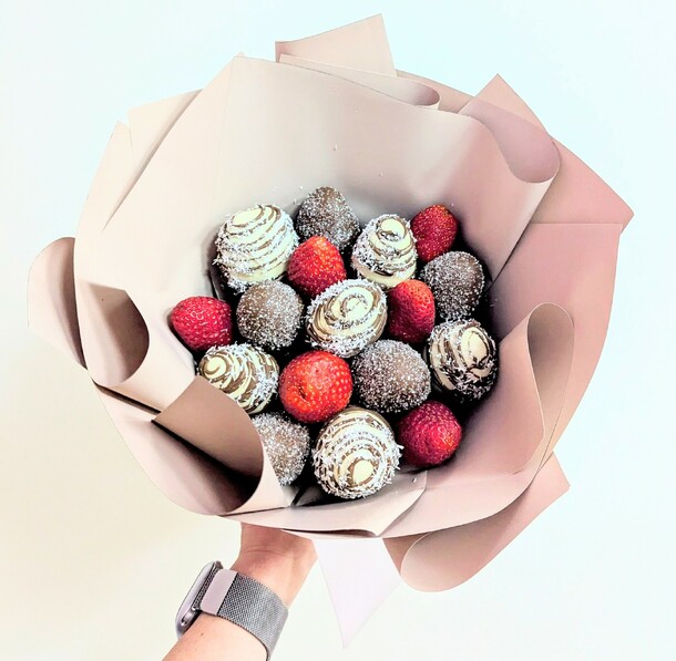 Букет "кофе с молоком", артикул F1369854 - 4400 рублей, доставка по городу. Flawery - доставка цветов