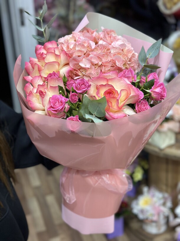 Розовая прелесть, артикул F1232708 - 4095 рублей, доставка по городу. Flawery - доставка цветов