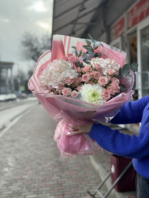 Розовый букет счастье, артикул F1238764 - 4632 рублей, доставка по городу. Flawery - доставка цветов