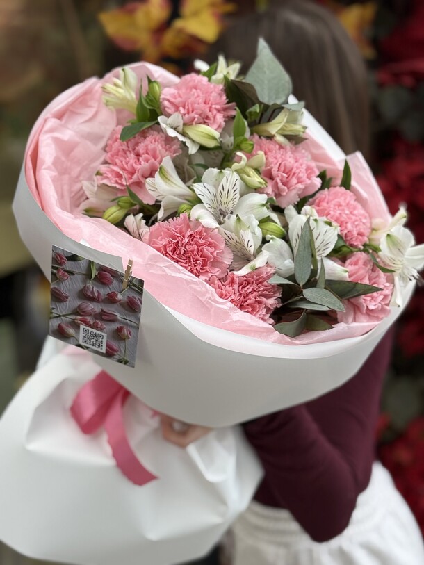 Авторский букет «нежный», артикул F1406772 - 3800 рублей, доставка по городу. Flawery - доставка цветов