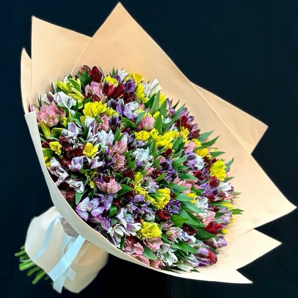 Букет альстромерия, артикул F1371943 - 55630 рублей, доставка по городу. Flawery - доставка цветов