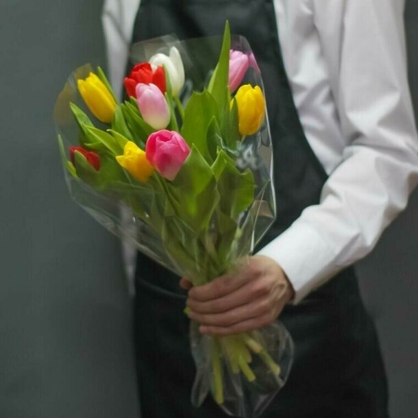 Тюльпаны цветные, артикул F1389898 - 3936 рублей, доставка по городу. Flawery - доставка цветов
