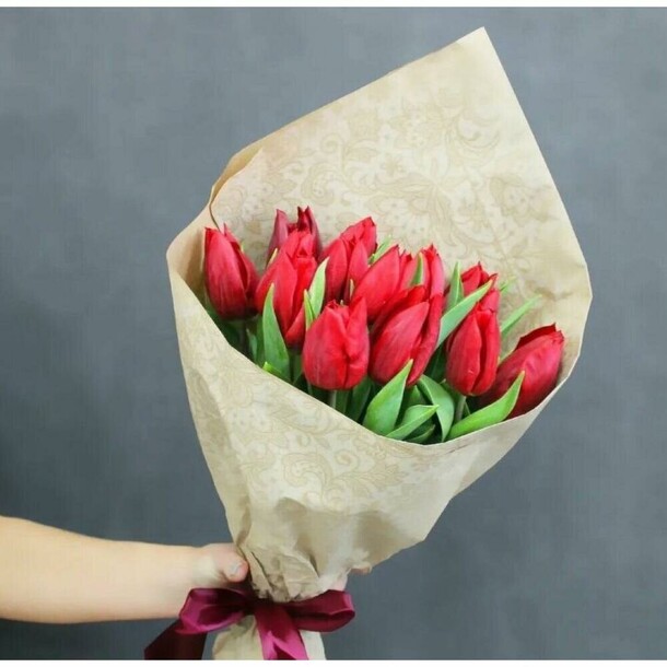 Красные тюльпаны, артикул F1389911 - 5259 рублей, доставка по городу. Flawery - доставка цветов