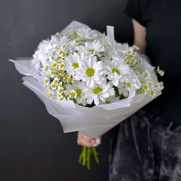 Крем-сода. Букет из ромашек, артикул F1410920 - 3758 рублей, доставка по городу. Flawery - доставка цветов