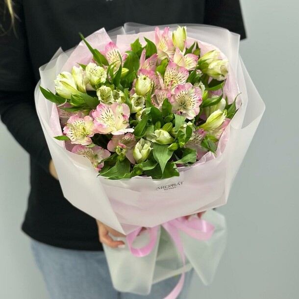 Микс альстромерий, артикул F1411099 - 4087 рублей, доставка по городу. Flawery - доставка цветов