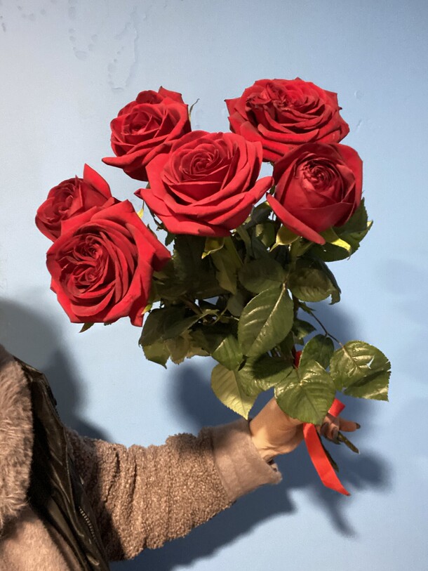 Букет роз, артикул F1372779 - 3500 рублей, доставка по городу. Flawery - доставка цветов