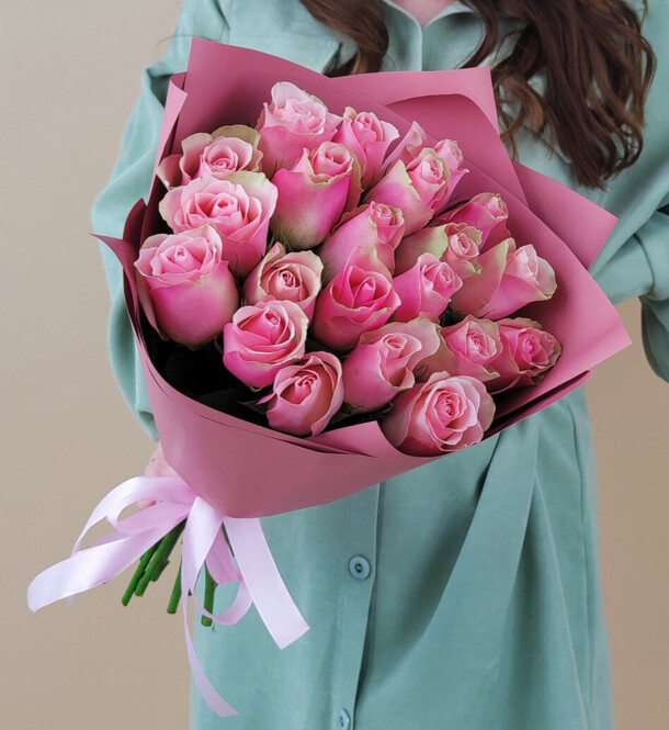 Роза 21 кения, артикул F1373130 - 4500 рублей, доставка по городу. Flawery - доставка цветов