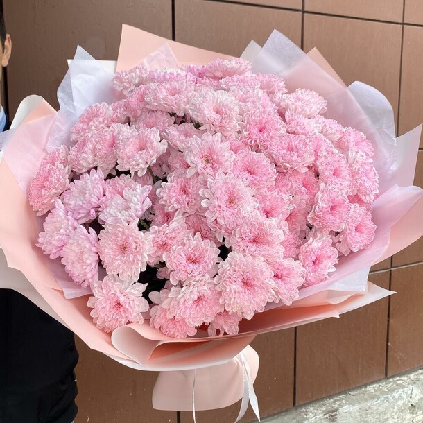 Розовое облако кустовых хризантем "гигант", артикул F1432352 - 6900 рублей, доставка по городу. Flawery - доставка цветов