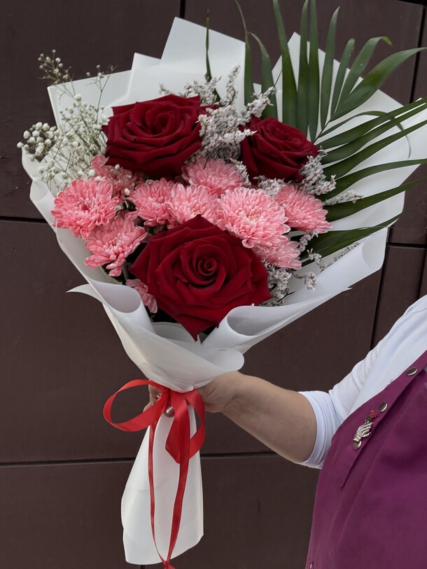 Букет « барбарис», артикул F1446863 - 3900 рублей, доставка по городу. Flawery - доставка цветов