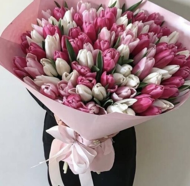 Тюльпан микс 101 шт, артикул F1386703 - 36900 рублей, доставка по городу. Flawery - доставка цветов