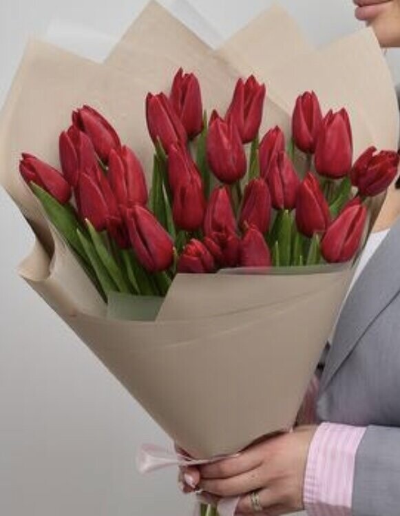 Красные тюльпаны, артикул F1386714 - 6900 рублей, доставка по городу. Flawery - доставка цветов