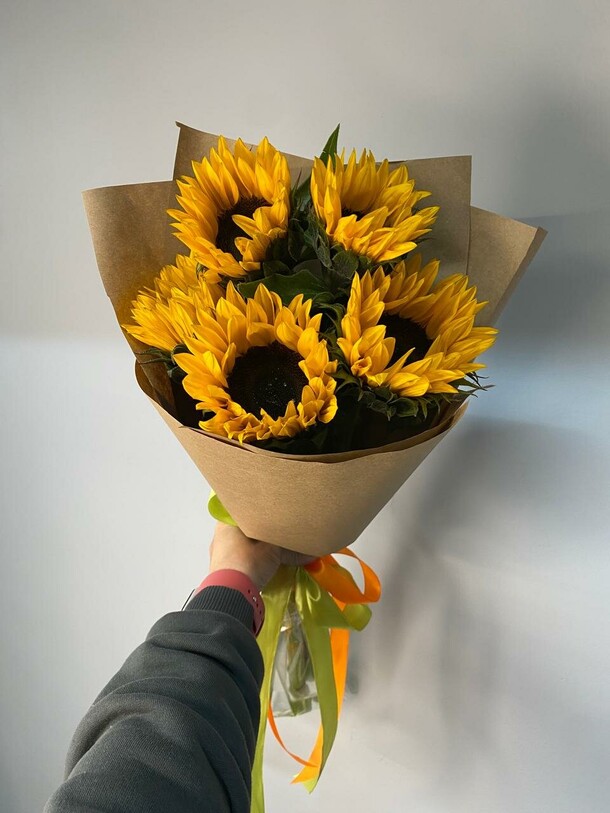 Подсолнухи, артикул F1415808 - 3990 рублей, доставка по городу. Flawery - доставка цветов