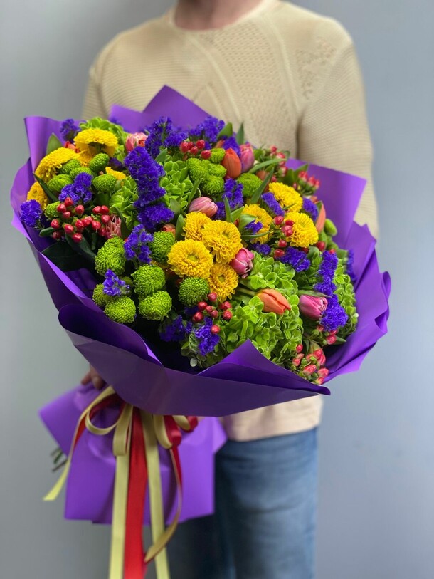 Яркий авторский букет, артикул F1419736 - 22990 рублей, доставка по городу. Flawery - доставка цветов