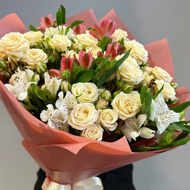 Букет "невероятная", артикул F1209668 - 4612 рублей, доставка по городу. Flawery - доставка цветов