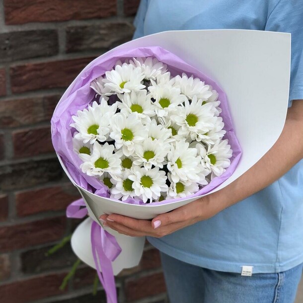 Букет "привет, ромашки", артикул F1213728 - 3148 рублей, доставка по городу. Flawery - доставка цветов