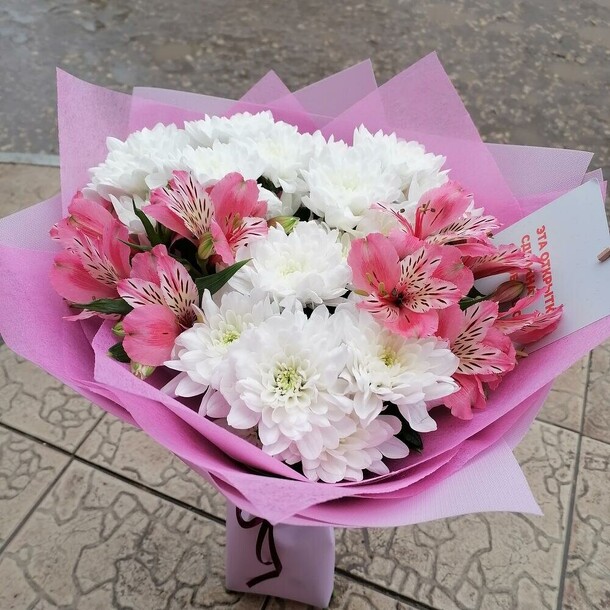 Букет "уют", артикул F1213761 - 2723 рублей, доставка по городу. Flawery - доставка цветов