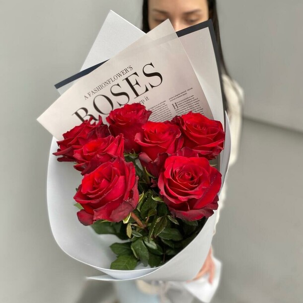 7 roses, артикул F1230779 - 3441 рублей, доставка по городу. Flawery - доставка цветов