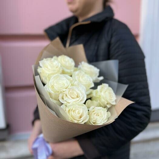 Белая роза мондиаль, артикул F1253345 - 4320 рублей, доставка по городу. Flawery - доставка цветов