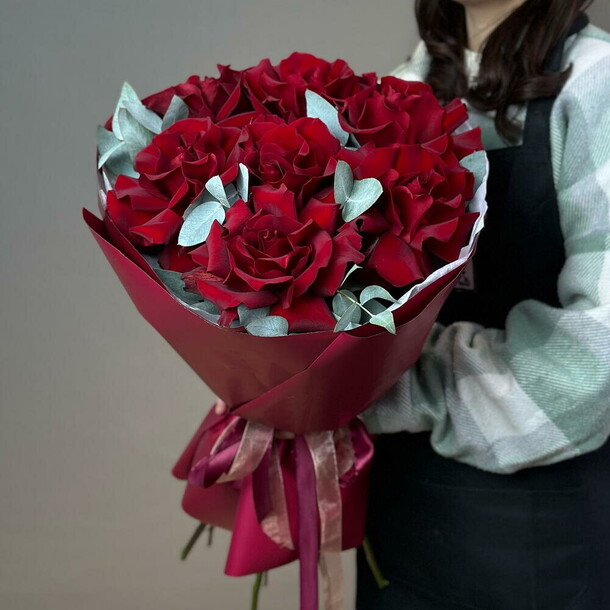 Букет французских роз ❤️, артикул F1262339 - 6076 рублей, доставка по городу. Flawery - доставка цветов