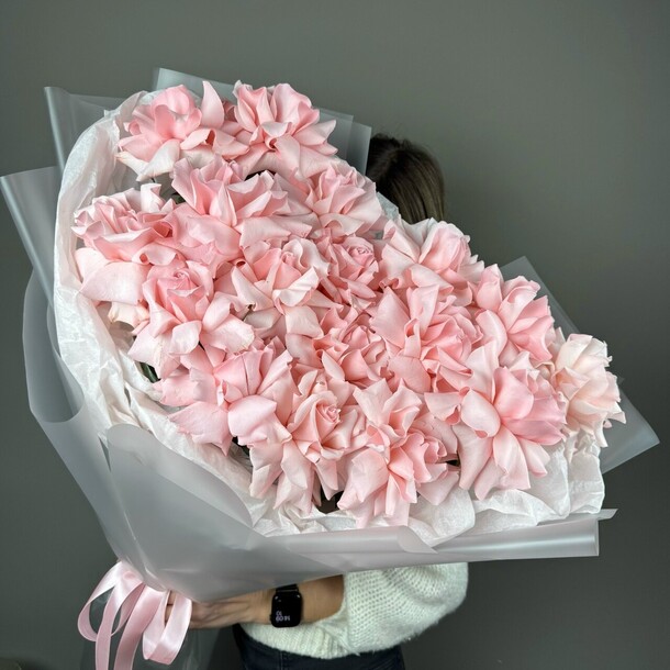 Французские розы 17 шт, артикул F1510433 - 7200 рублей, доставка по городу. Flawery - доставка цветов