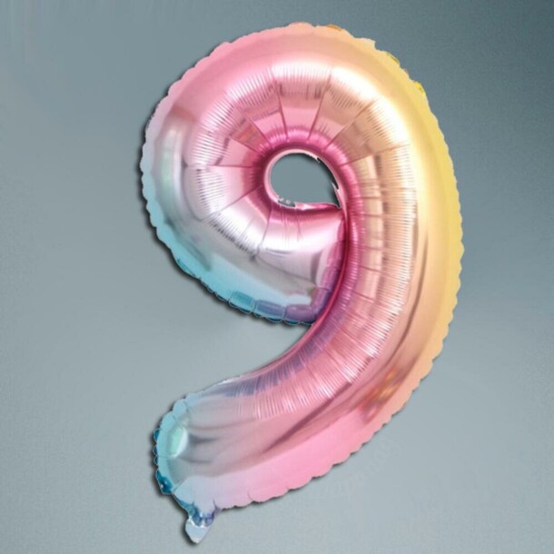 Шар цифра градиент 9, артикул F1452313 - 1950 рублей, доставка по городу. Flawery - доставка цветов