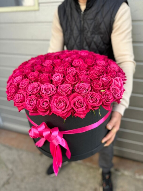 Роза в коробке, артикул F1375379 - 22000 рублей, доставка по городу. Flawery - доставка цветов