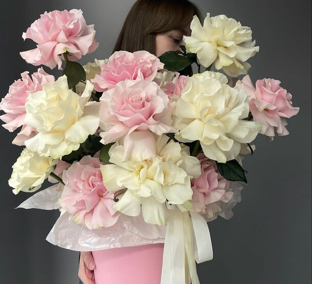 Роскошная коробка, артикул F1376923 - 6818 рублей, доставка по городу. Flawery - доставка цветов