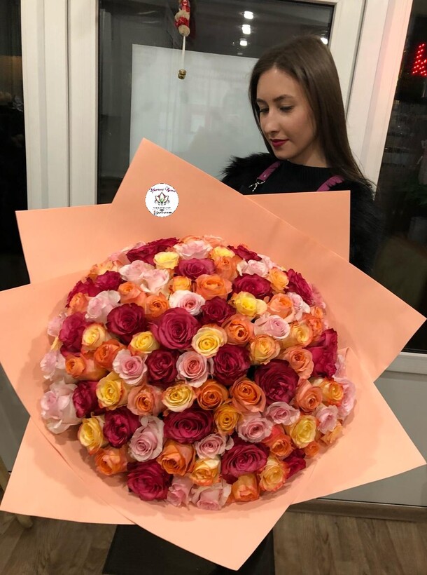 101 роза, артикул F55296 - 37215 рублей, доставка по городу. Flawery - доставка цветов