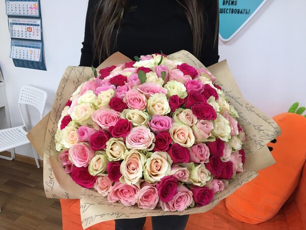 101 поцелуй, артикул F59596 - 18796 рублей, доставка по городу. Flawery - доставка цветов