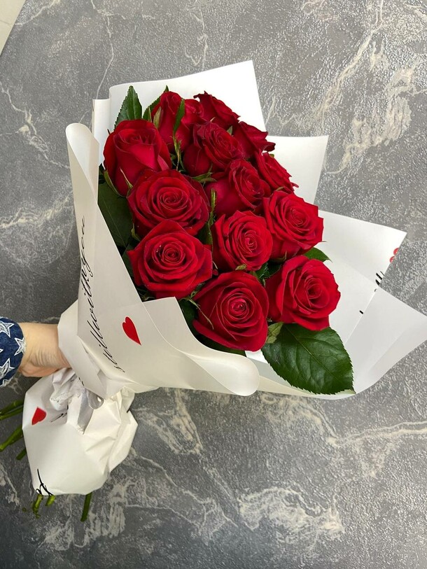 Искра, артикул F1318082 - 4300 рублей, доставка по городу. Flawery - доставка цветов