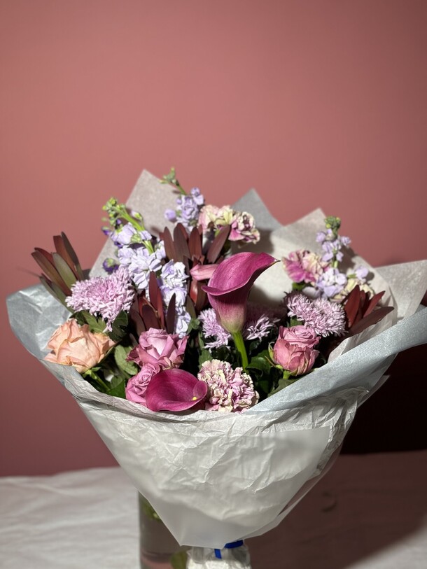 Яркие воспоминания 🎉, артикул F1393980 - 10000 рублей, доставка по городу. Flawery - доставка цветов