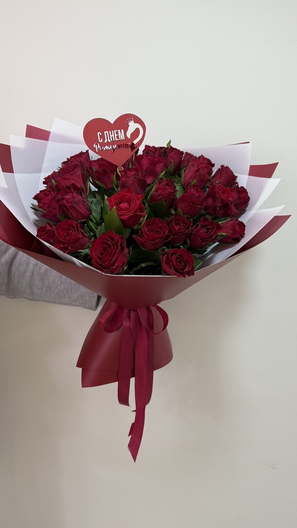 Красная королева, артикул F1395271 - 8679 рублей, доставка по городу. Flawery - доставка цветов