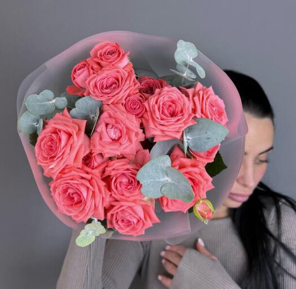 Букет из кустовой, артикул F1333018 - 3245 рублей, доставка по городу. Flawery - доставка цветов