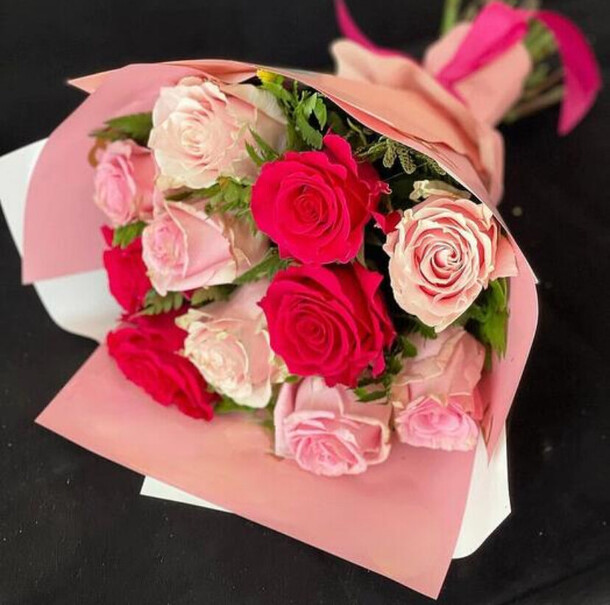 11 роз, артикул F1335701 - 2585 рублей, доставка по городу. Flawery - доставка цветов