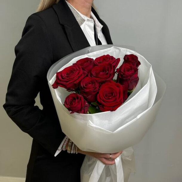 Букет роз, артикул F1341524 - 2695 рублей, доставка по городу. Flawery - доставка цветов