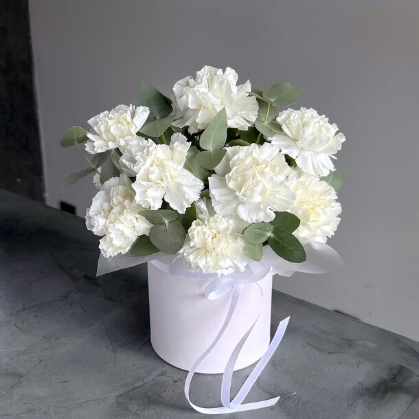 Композиция из диантусов, артикул F1398542 - 4500 рублей, доставка по городу. Flawery - доставка цветов