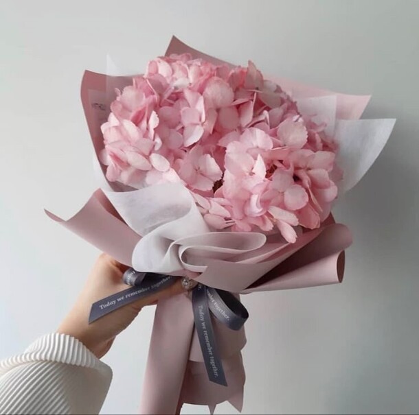 Букет из гортензии, артикул F1395372 - 1300 рублей, доставка по городу. Flawery - доставка цветов