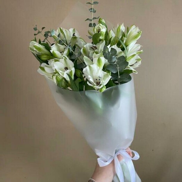 Букет из альстромерии, артикул F1395391 - 2345 рублей, доставка по городу. Flawery - доставка цветов