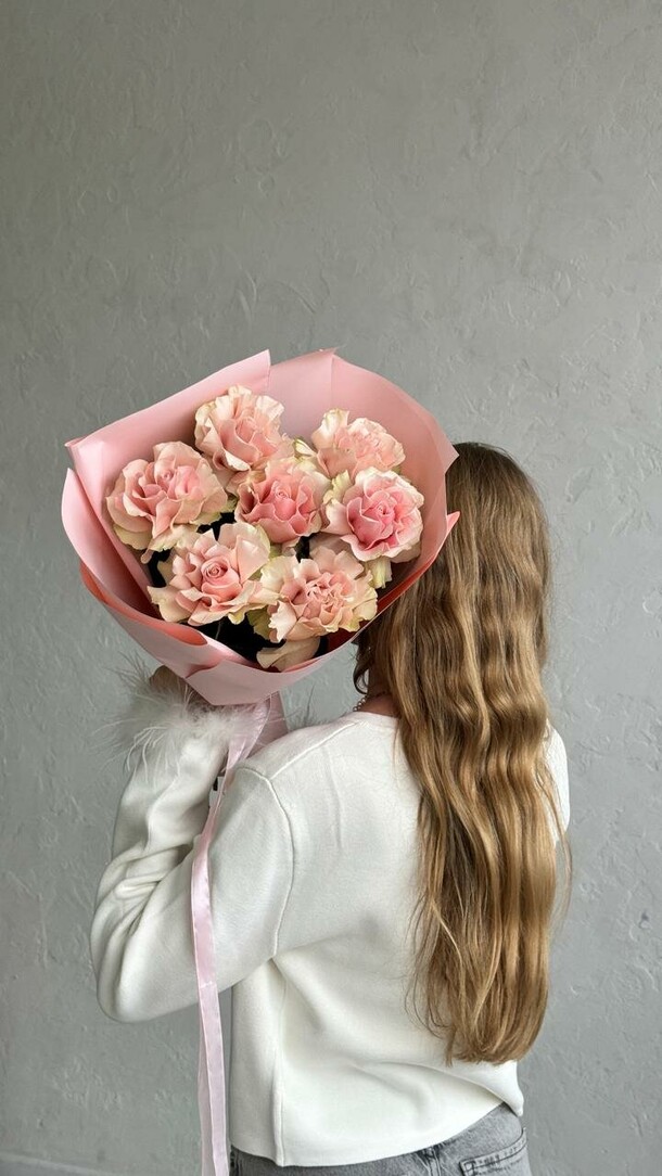 Букет из французских роз, артикул F1395393 - 3801 рублей, доставка по городу. Flawery - доставка цветов