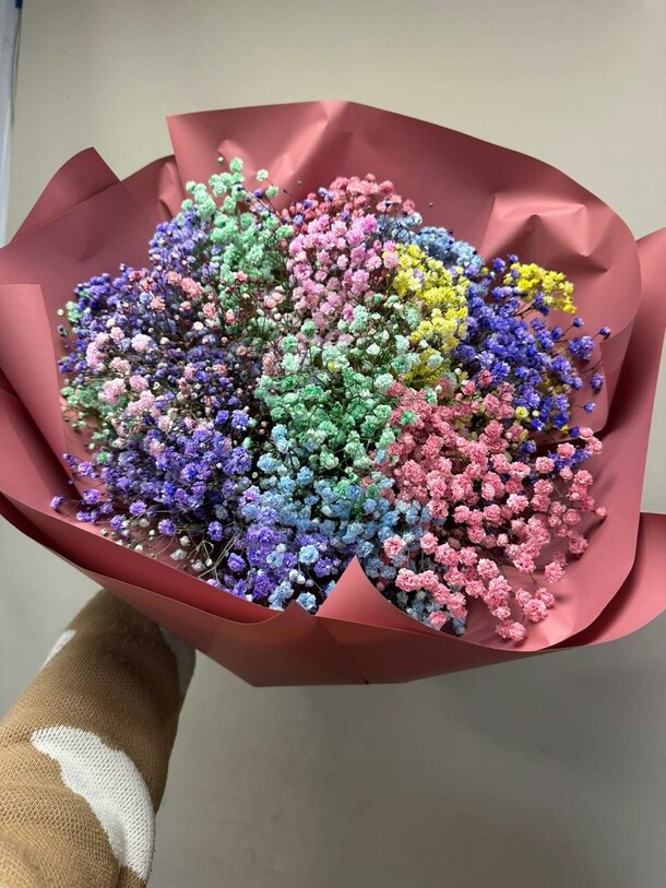 Букет из радужной гипсофилы, артикул F1395435 - 4490 рублей, доставка по городу. Flawery - доставка цветов