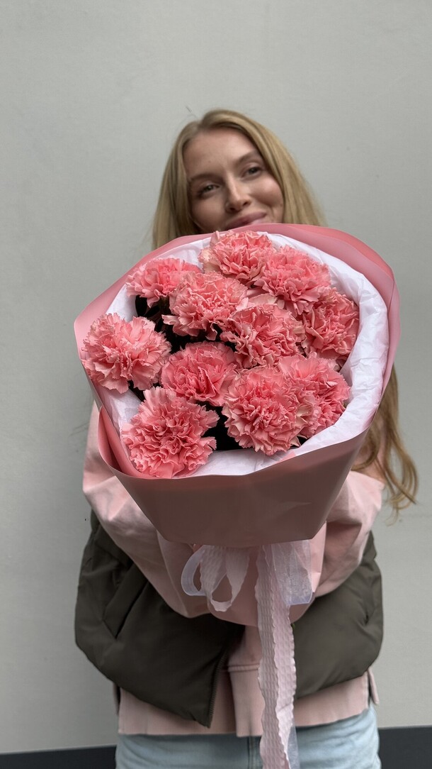 Букет из диантусов, артикул F1464801 - 2285 рублей, доставка по городу. Flawery - доставка цветов