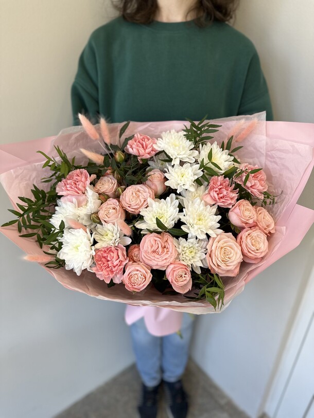 Особый повод, артикул F1418059 - 5750 рублей, доставка по городу. Flawery - доставка цветов