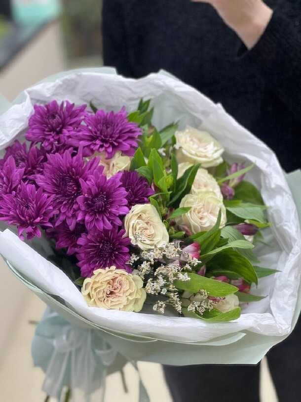 Букет 12, артикул F1399552 - 5500 рублей, доставка по городу. Flawery - доставка цветов