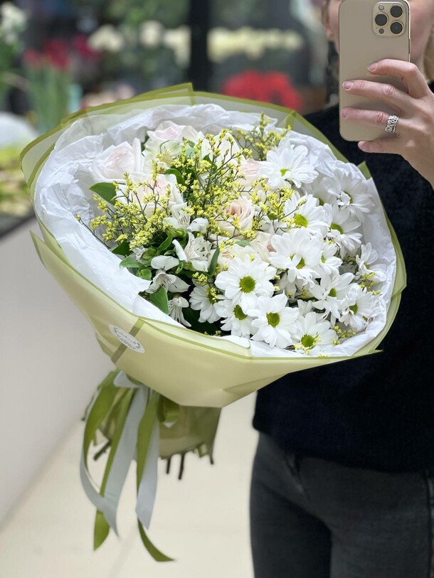 Букет весений, артикул F1401526 - 6280 рублей, доставка по городу. Flawery - доставка цветов