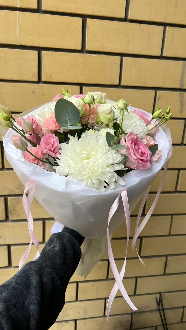 Большой  букет цветов, артикул F1421378 - 5460 рублей, доставка по городу. Flawery - доставка цветов