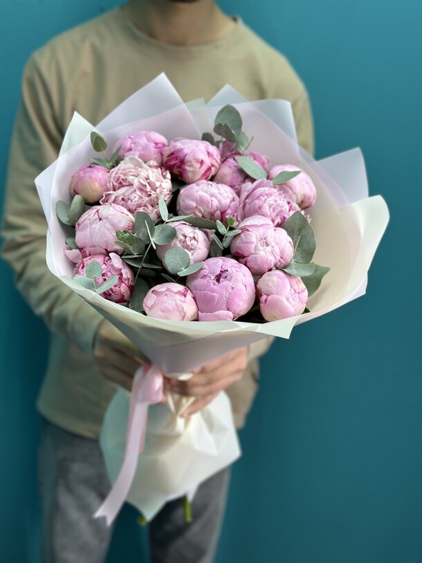 Нежные и ароматные пионы, артикул F1414384 - 18810 рублей, доставка по городу. Flawery - доставка цветов