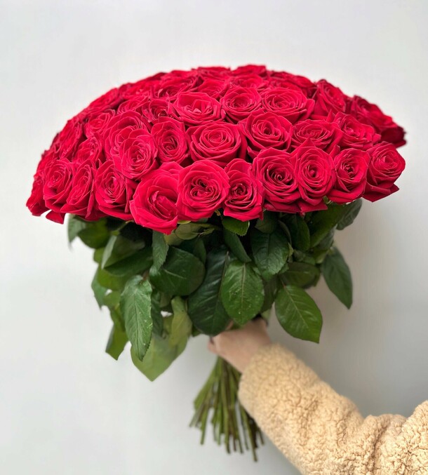 Букет 101 роза красная, красивый букет цветов 50 см, шикарный букет, букет живых цветов, россия, арт: 1625, артикул F1429610 - 55550 рублей, доставка по городу. Flawery - доставка цветов