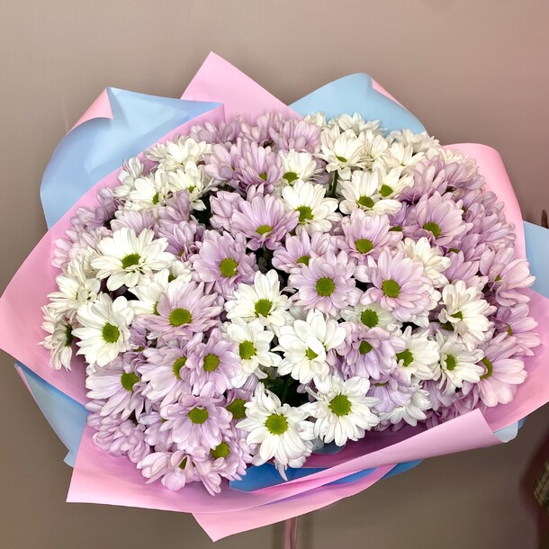 Радужные ромашки, артикул F1399270 - 10743 рублей, доставка по городу. Flawery - доставка цветов