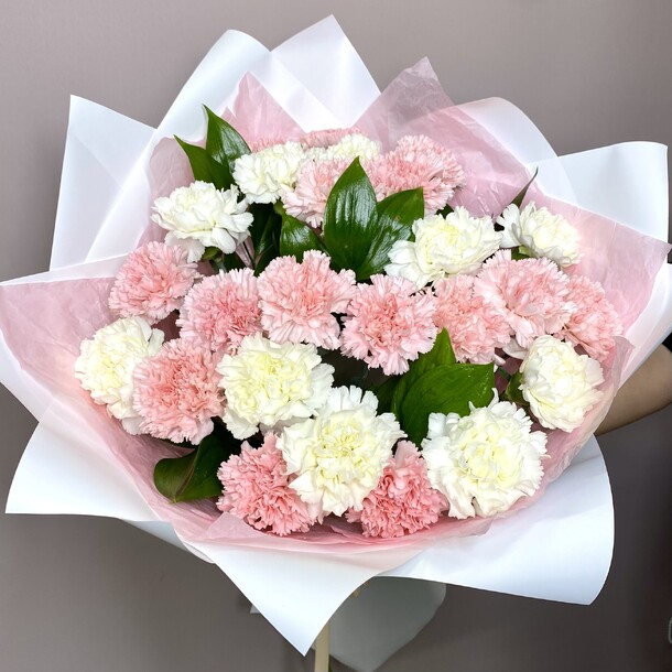 Букет из кружевных диантусов микс, артикул F1399439 - 12150 рублей, доставка по городу. Flawery - доставка цветов