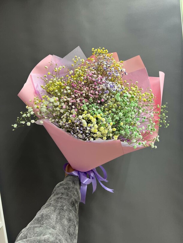 Букет из радужной гипсофилы, артикул F1400276 - 3200 рублей, доставка по городу. Flawery - доставка цветов